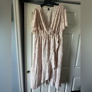 SHEIN LUNE Plus Ditsy Floral Surplice Front A-line Dress